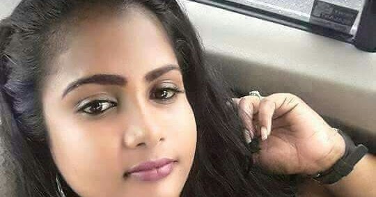 Meet This Super Sexy Indian Selfie Model Ropali ~ Meet The Whole New
