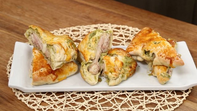 pesto soslu tavuk tarifi nurselin evi tavuk yemekleri