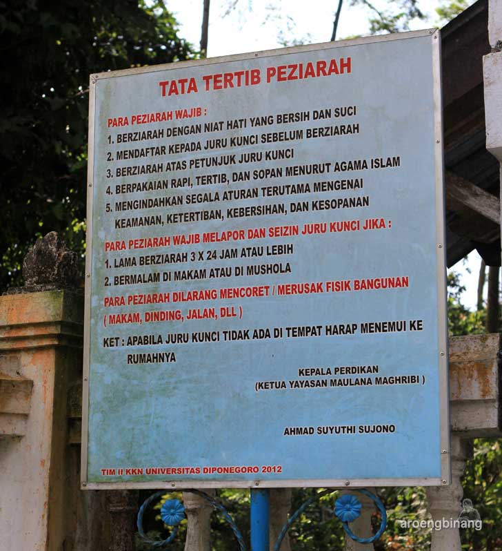 makam syekh maulana maghribi wonobodro batang