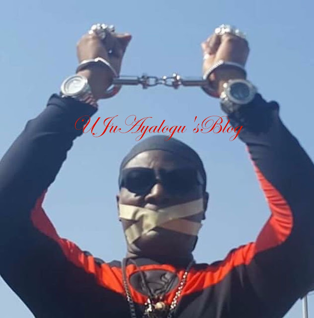 Charly Boy, others storm foreign affairs ministry in chains to protest slave trade in Libya (photos) 