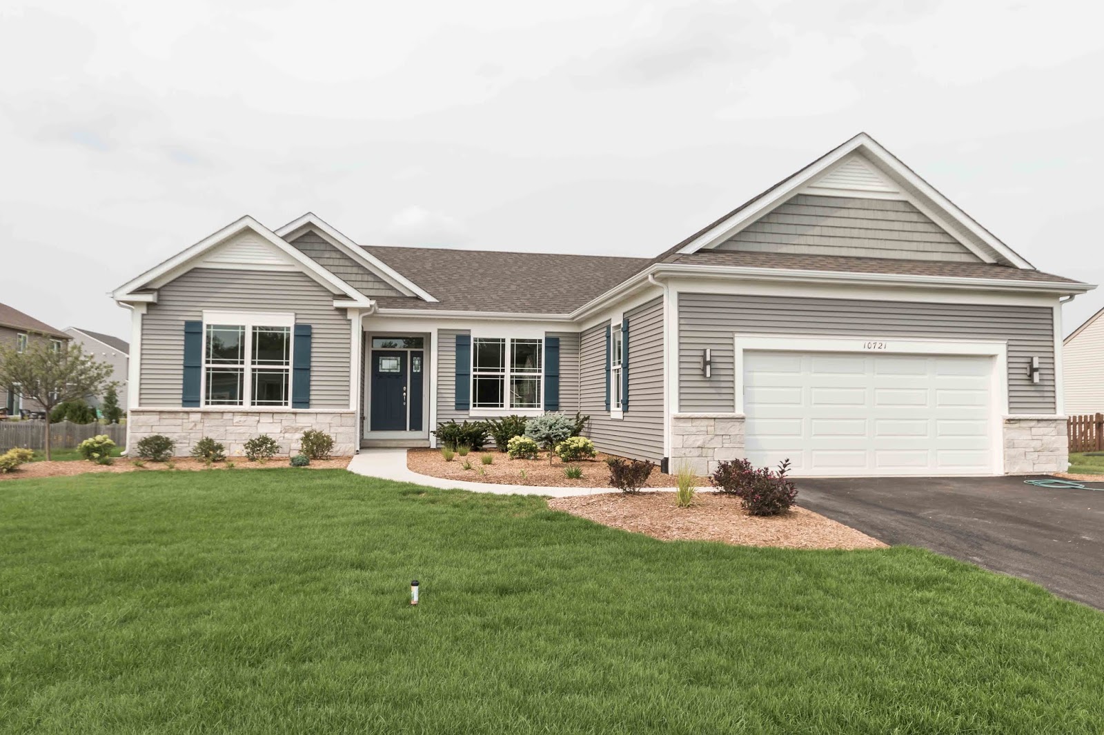 KLM Builders Inc. KLM Builder's New Roosevelt Ranch Home Now Completed