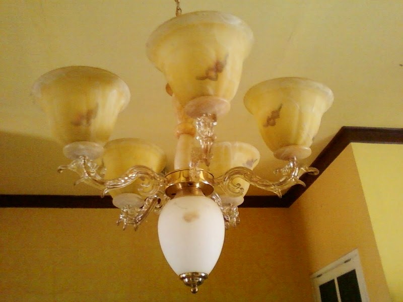 Tips Memilih Desain Lampu Hias Gantung Ruang Tamu Tampak Tips Memilih Desain Lampu Hias Gantung Ruang Tamu Tampak