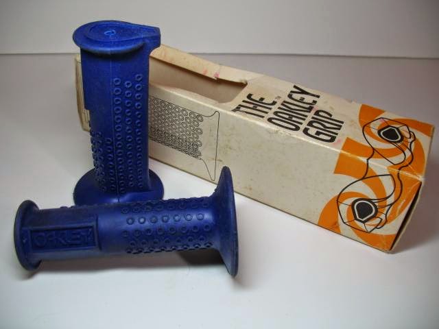 oakley handlebar grips