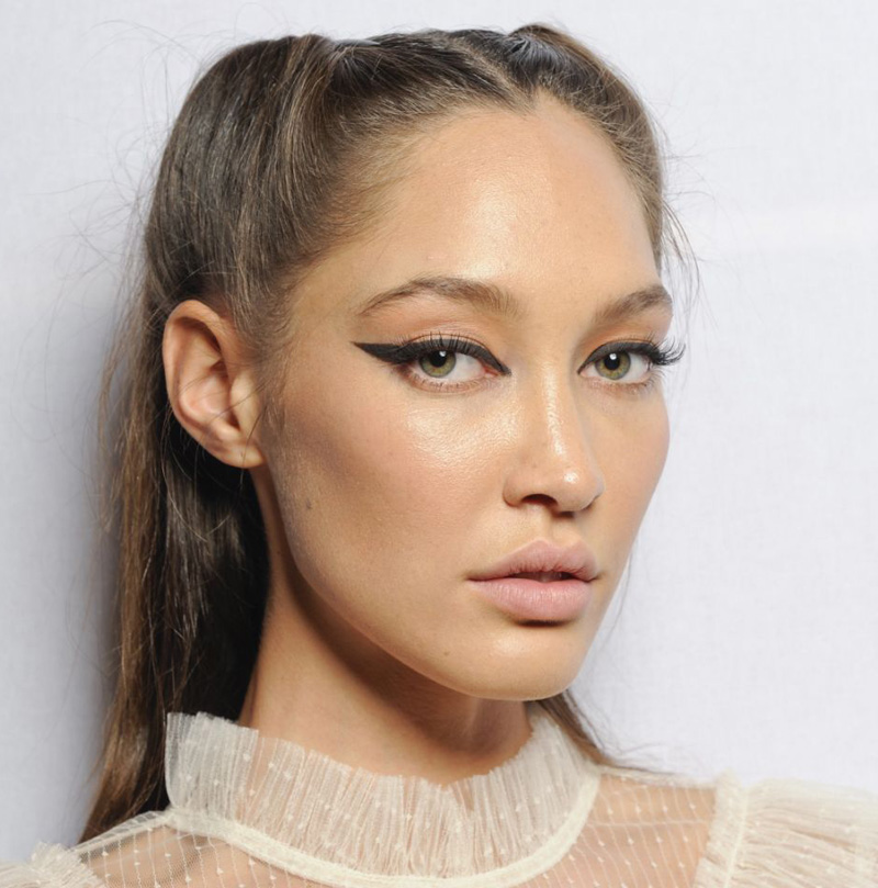 Contouring Best Makeup Trends in History