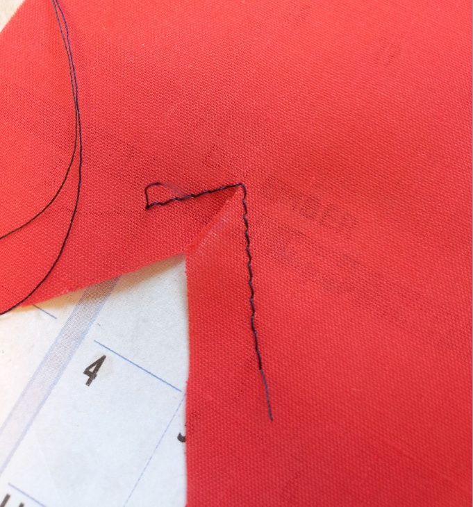 McCall 6278 - Perfect corners for the side insets