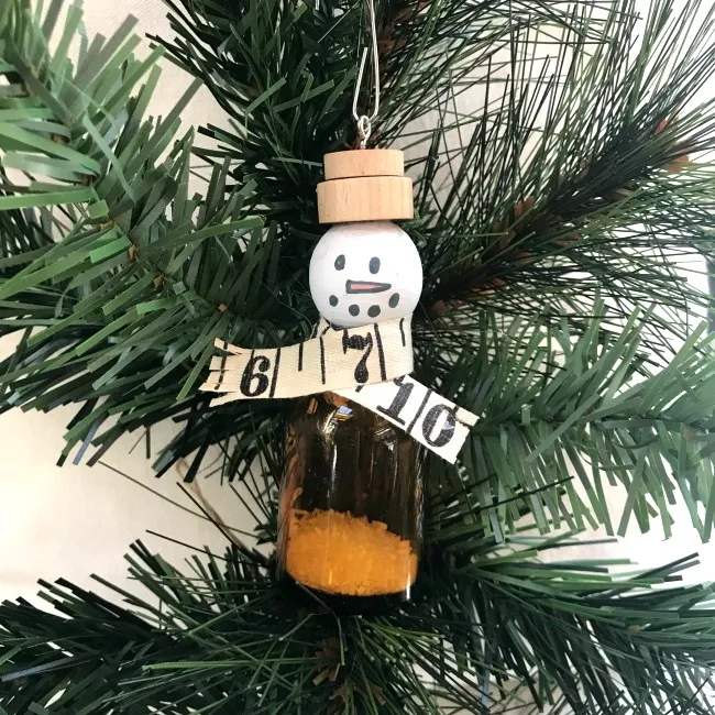 DIY Bottle Snowman Holiday Ornaments