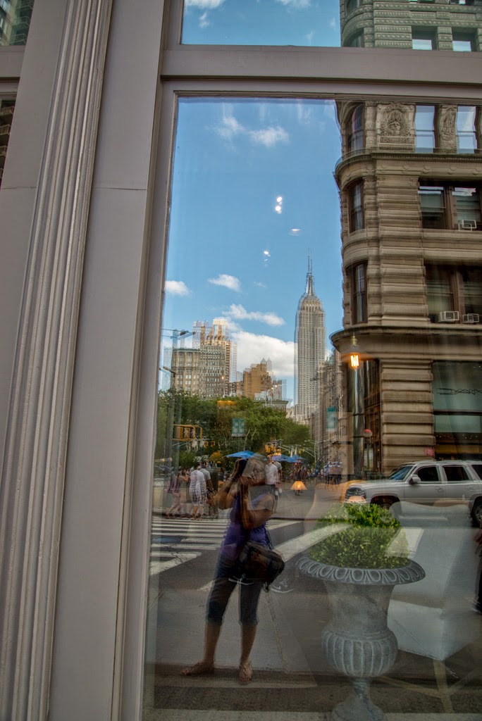 New York City, Flatiron, reflection, photographer Kat DiStefano