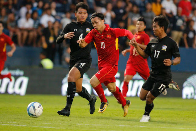 HLV Park Hang Seo nâng tầm bóng đá Việt Nam: Đang bỏ xa Thái Lan?
