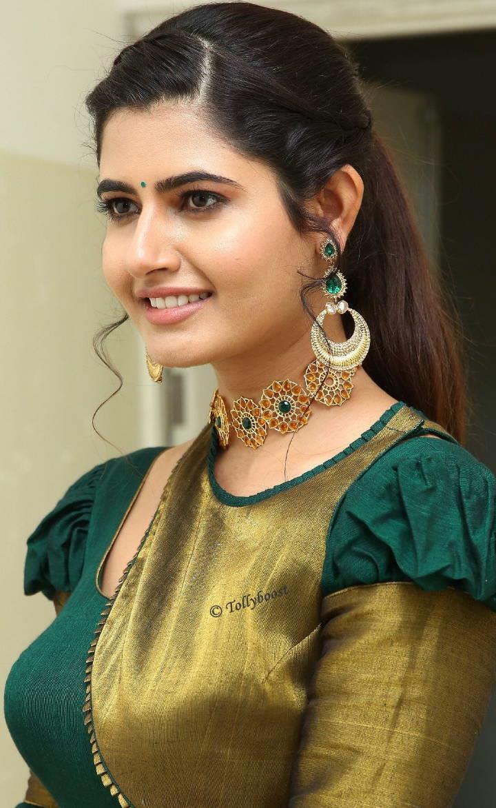 Glamorous+Tollywood+Actress+Ashima+Narwa