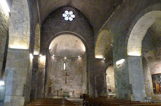 Iglesia de Sant Vicenç en Besalú. Iglesia de Sant Vicenç en Besalú.
