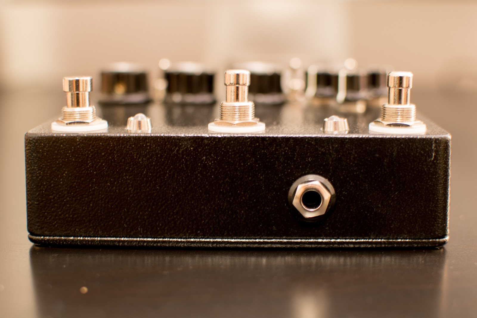 Pedaling Pedals Analog Delay 4x MN3005, Tap Tempo, MIDI, etc