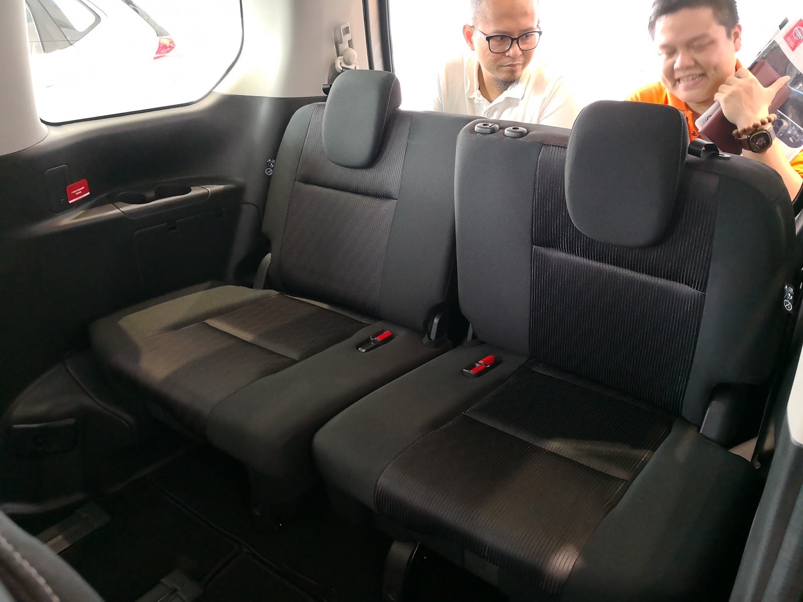 nissan serena isofix
