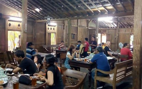 Peluang Usaha Kedai Kopi Ala Cafe Bisikanbisnis
