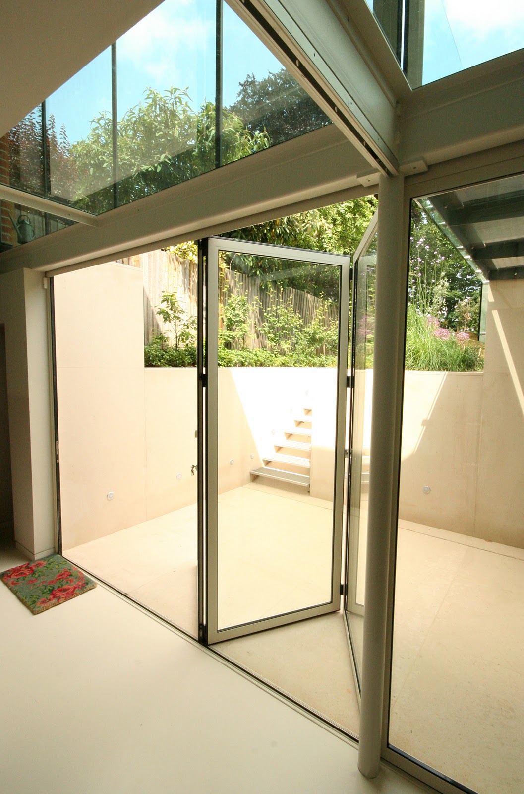 Link2Media Cantifix Introduces ™ stylish yet safe, the