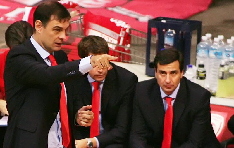 Ο τελευταίος να κλείσει την πόρτα!