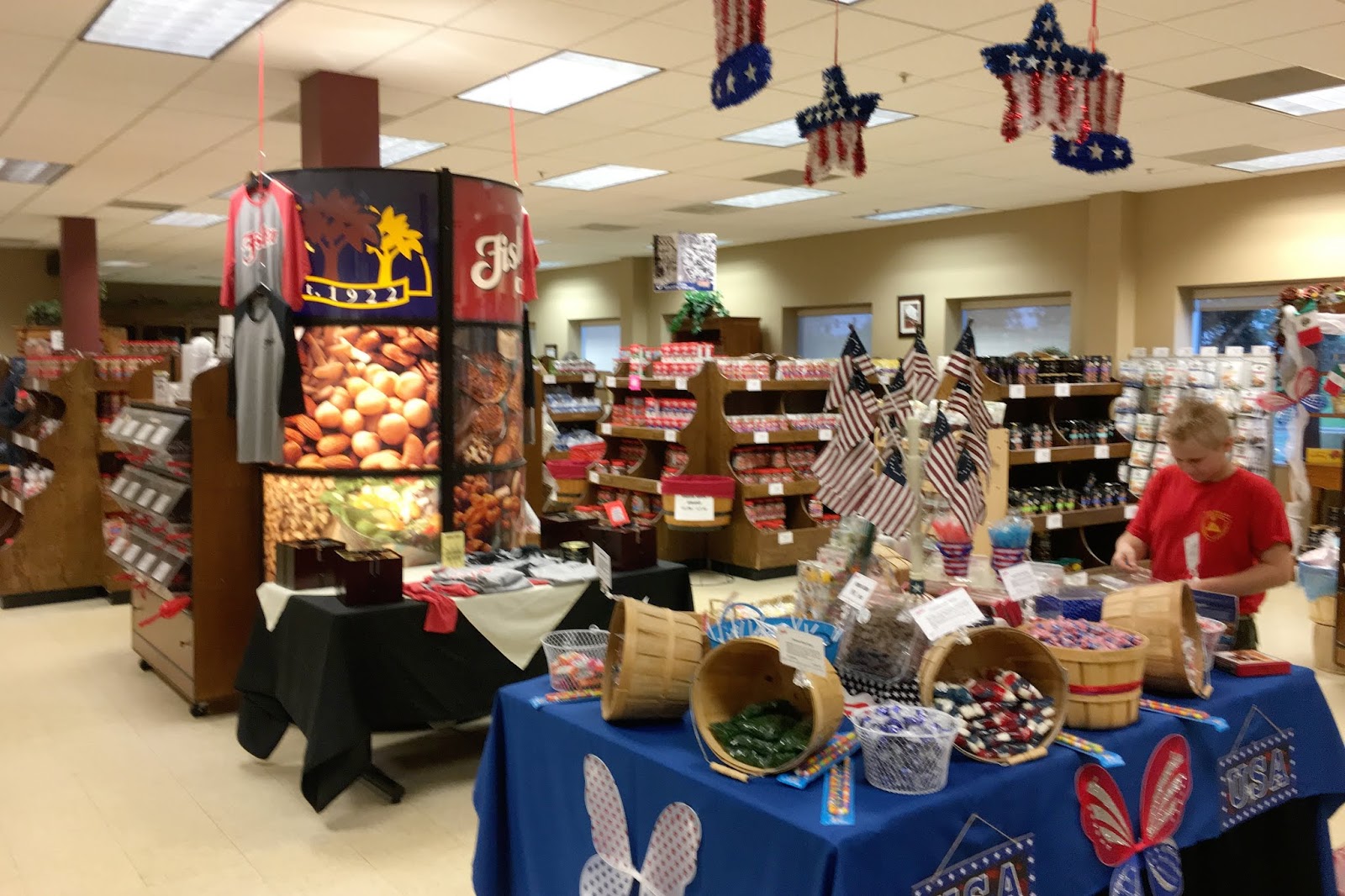 Fisher Nuts Store Elgin, IL