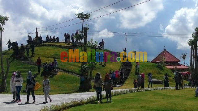 Gambar Bukit Cinta Pamekasan Gambar Bukit Cinta