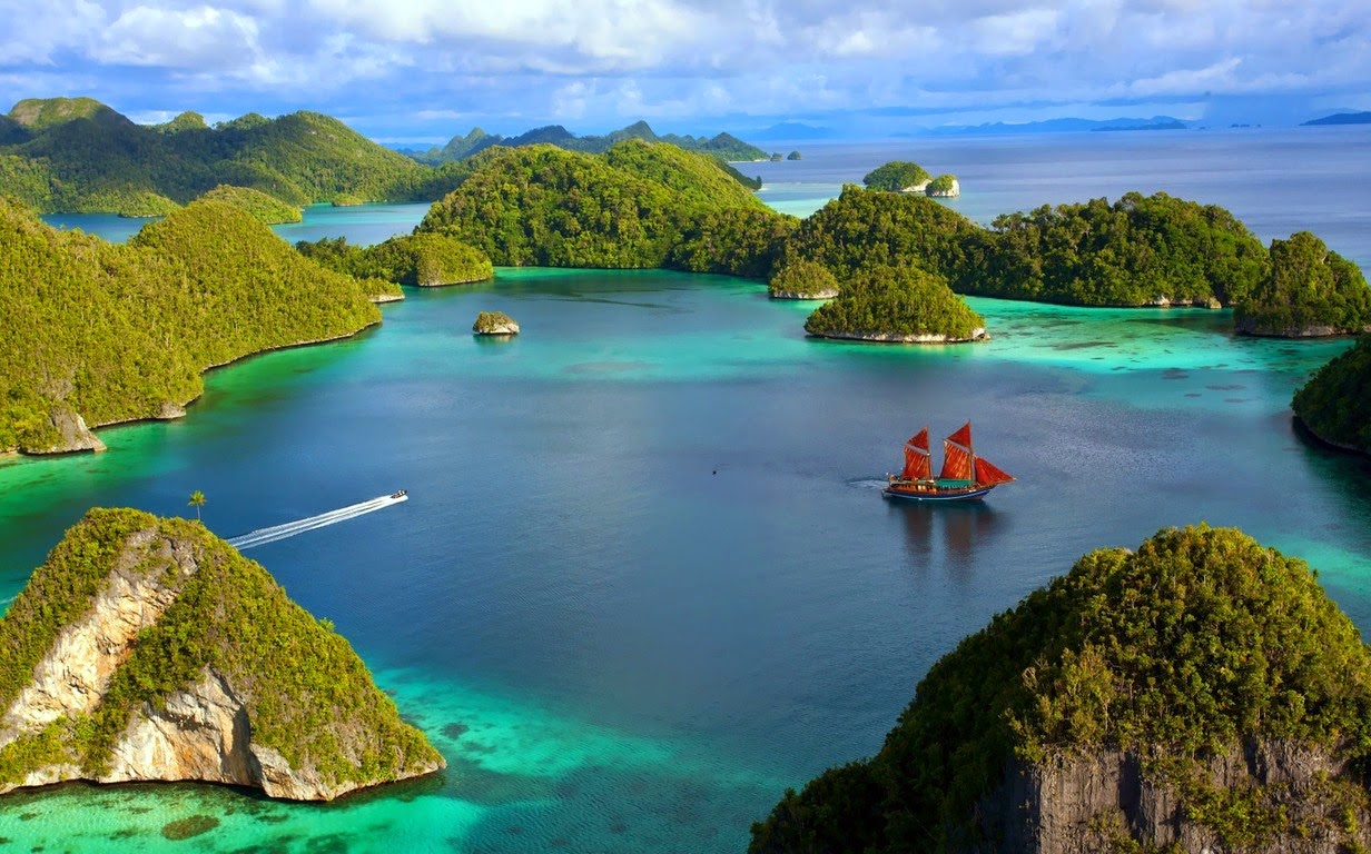 Raja Ampat - 7 Surga Tersembunyi Di Indonesia | 7 Hidden Paradise in