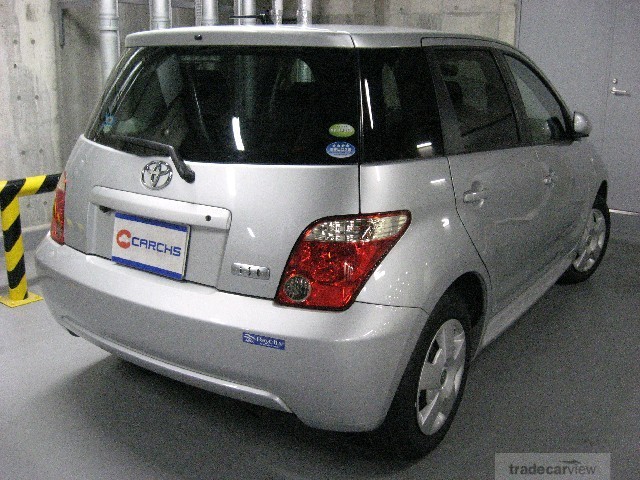 Toyota ist 2006