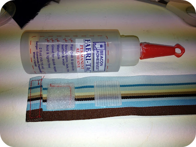 fabri-tac glue bottle and ribbon with velcro