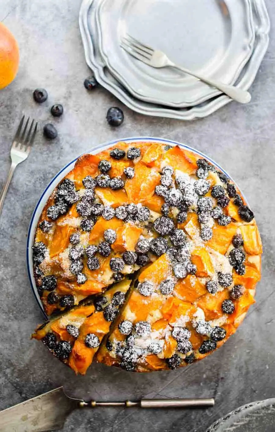 Blueberries and mango pastry cake photo