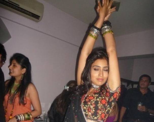 Bollywood Actresses Getting Drunk In Parties Pictures Hot Celebrity Pic