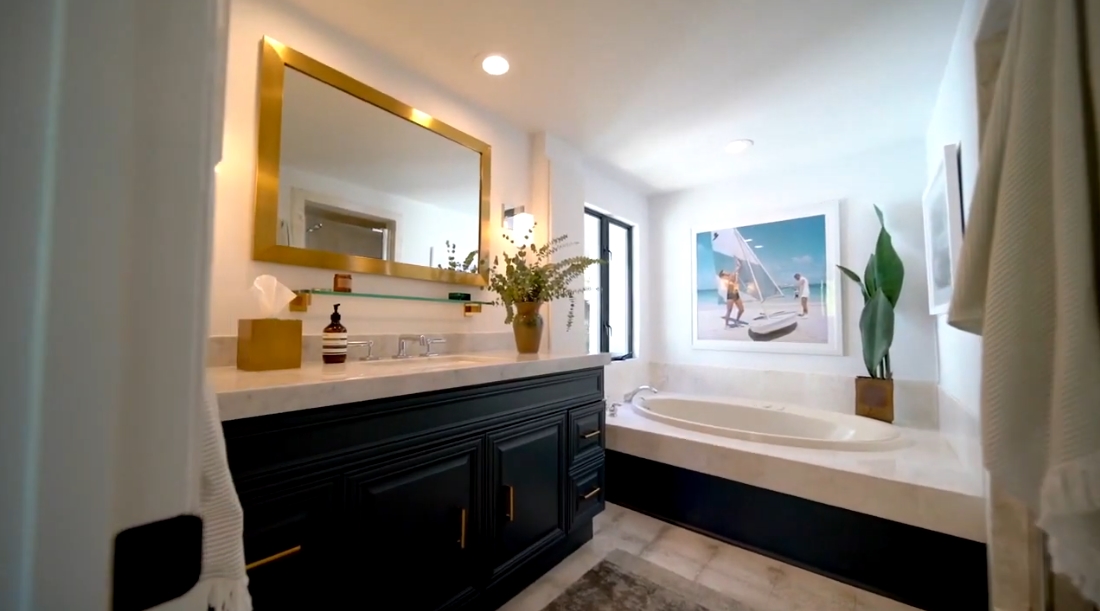 18 Interior Design Photos vs. 9831 Yoakum Drive, Beverly Hills, CA Luxury Home Tour