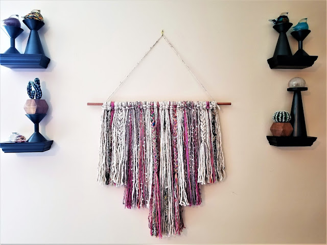 Boho yarn wall-hanging for the knitting- & crochet-impaired - wallhanging 2 www.BoHoHome.com @bohosusan