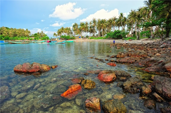 Nam Du biển lặng, nước xanh đang là địa điểm hot nhất nhì miền Tây. Nam Du biển lặng, nước xanh đang là địa điểm hot nhất nhì miền Tây.