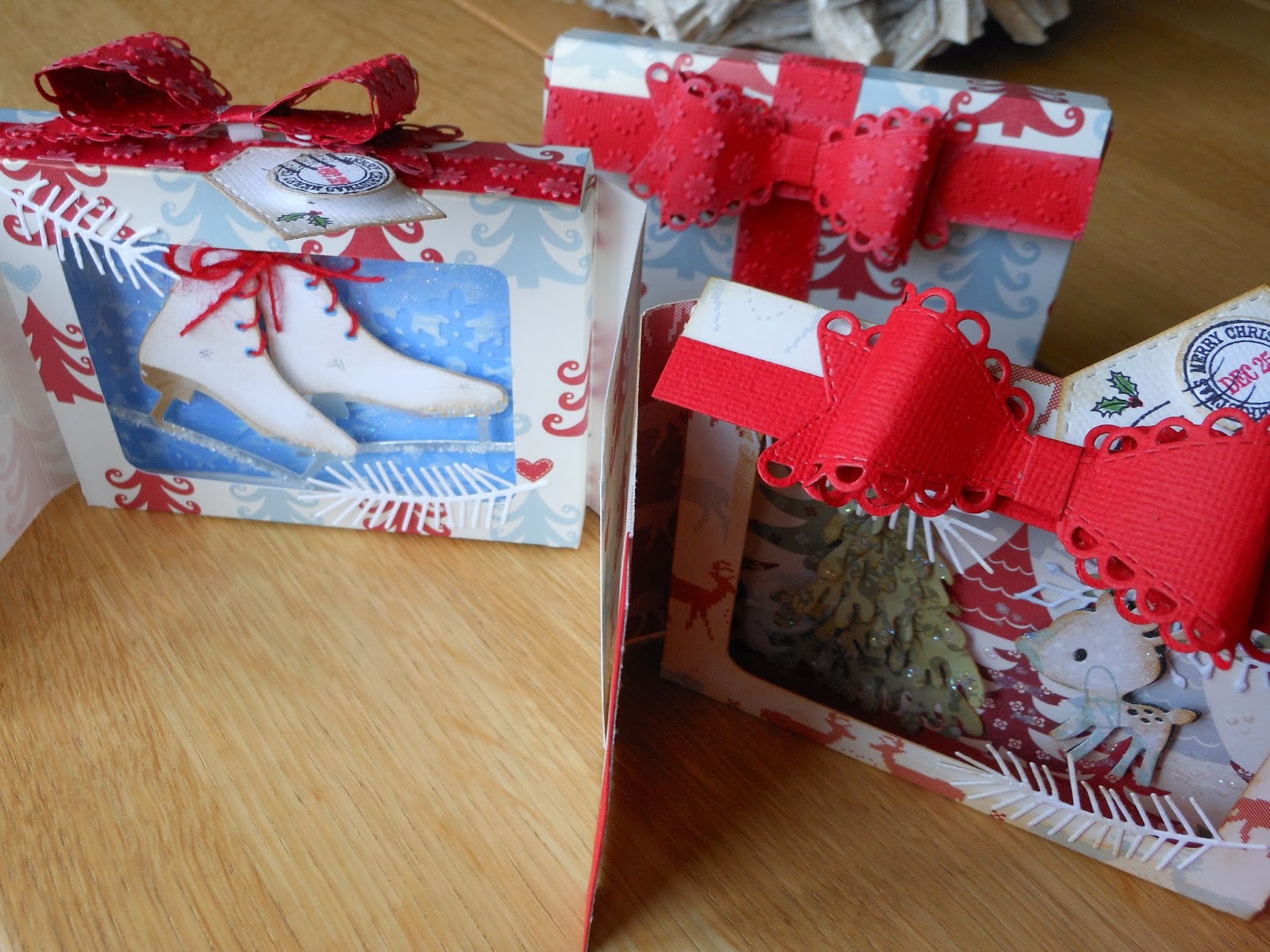 JayneDesigns: Christmas Present Box Card