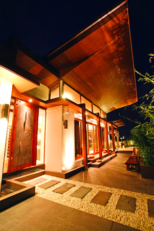 MUST SEE: Dingdong Dantes's MODERN ASIAN Penthouse MUST SEE: Dingdong Dantes's MODERN ASIAN Penthouse