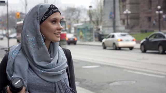 lisa-vogl-berdakwah-melalui-bisnis-muslim-fashion lisa-vogl-berdakwah-melalui-bisnis-muslim-fashion