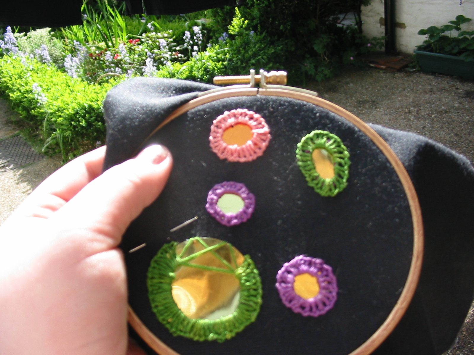 Bunny's Novel Cleansers: Tuesday Tutorials; Shisha Embroidery Stitches