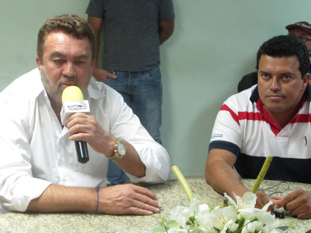Resultado de imagem para imagens de antonio de roque e buraco