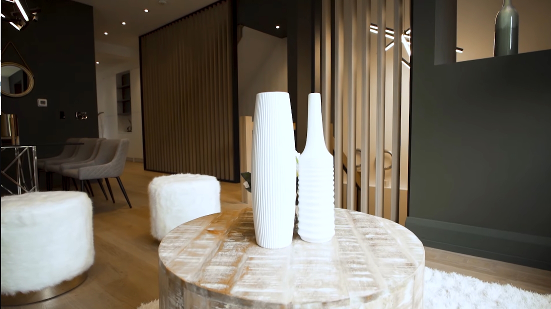 40 Interior Design Photos vs. 10 Second St, Toronto Luxury Home Tour