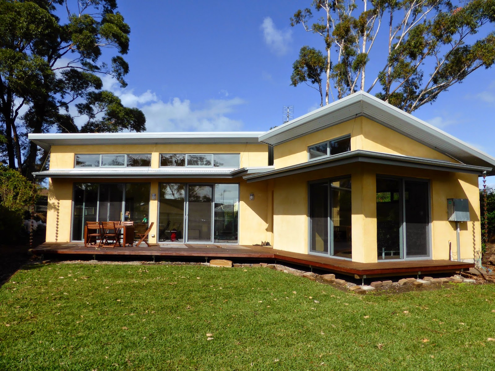 why-build-a-hemp-house-and-how-sensi-seeds-blog