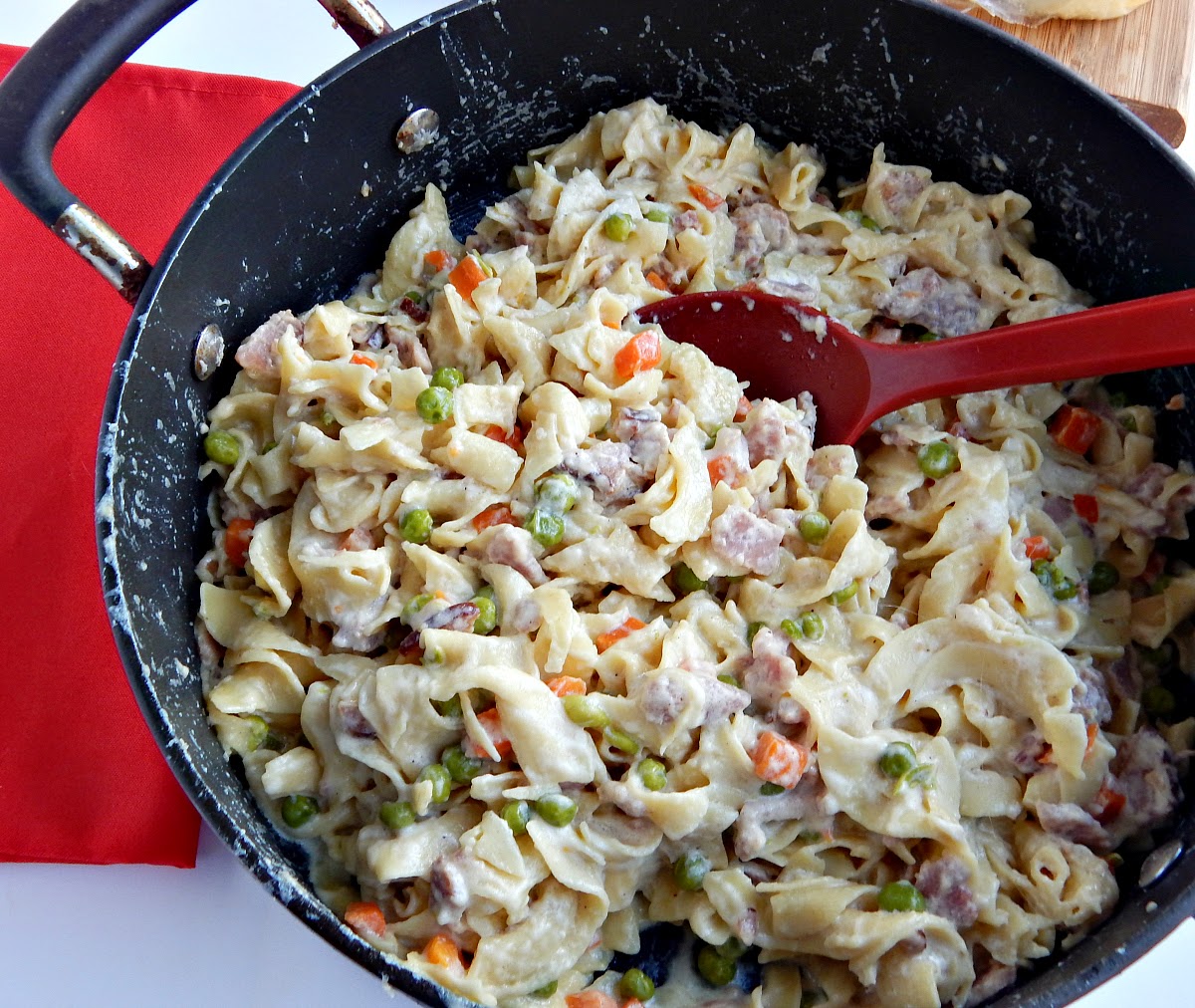 Cleo Coyle Pennsylvania Dutch Noodle Casserole from author