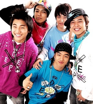 Big Bang o BigBang Foto de BigBang sonriendo