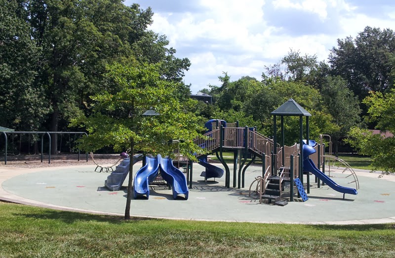 Play St. Louis: Crestwood Park, Crestwood