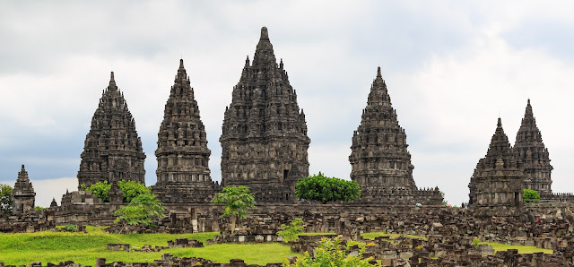 Candi Prambanan (Yogyakarta) Candi Prambanan (Yogyakarta)