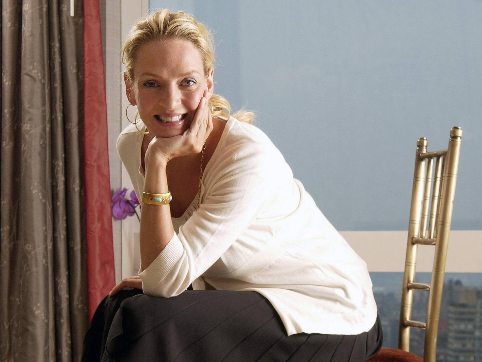 Hot Bio Celebrity Pictures: Uma Thurman Wallpapers