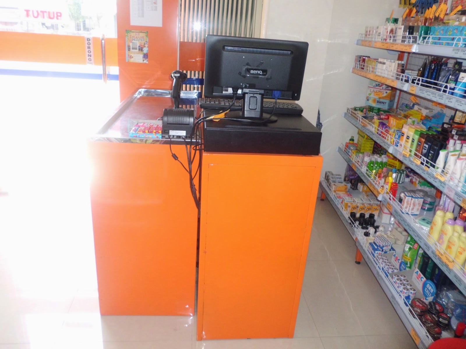 Meja Kasir Standar Konsultan Retailku
