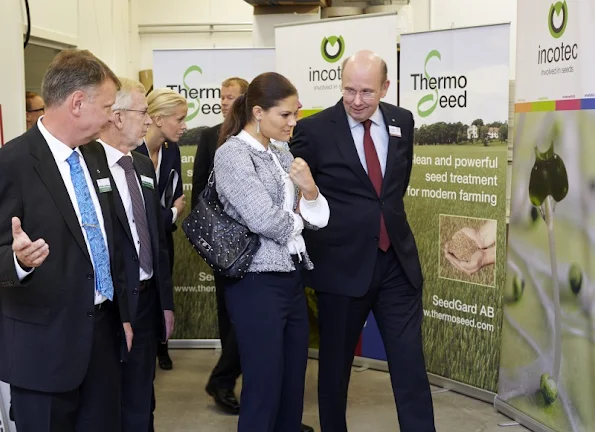 Crown Princess Victoria watched  the FIFA World Cup 2014 group C qualifying football match