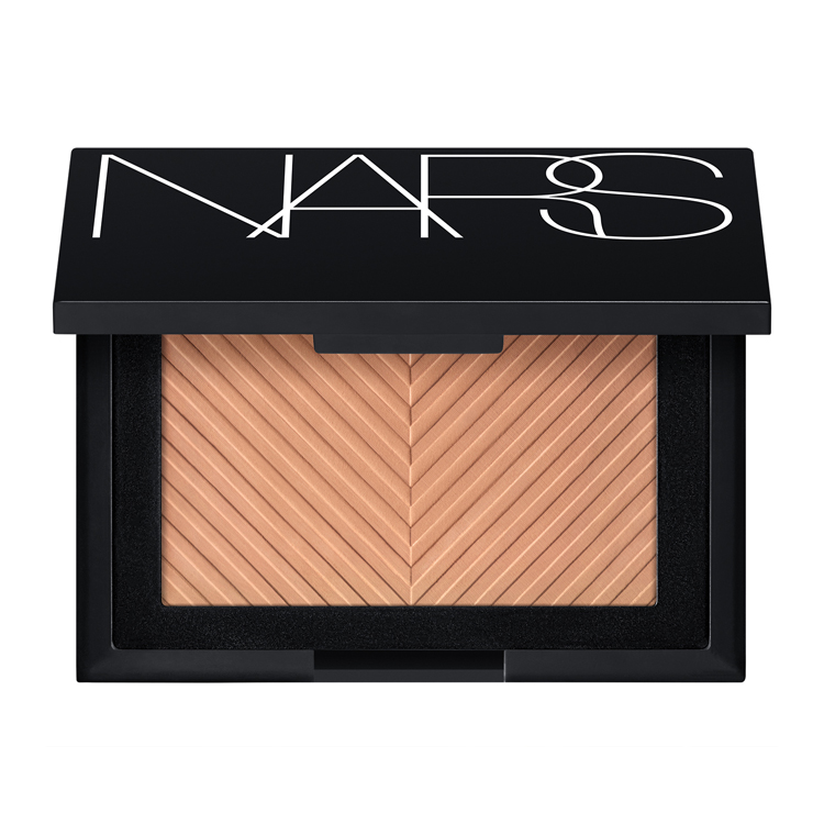 8 Yeni Bronzer Önerisi 8 Yeni Bronzer Önerisi