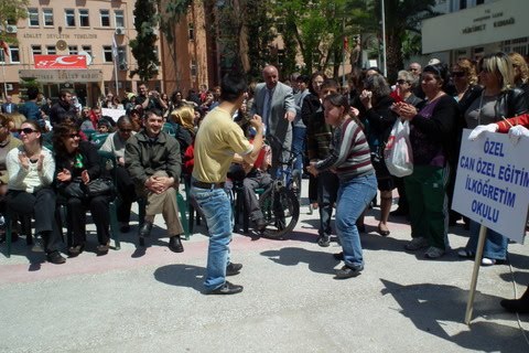 GEZGİN: Özel Eğitim Okulları ve 23 Nisan Çocuk Bayramı Kutlaması