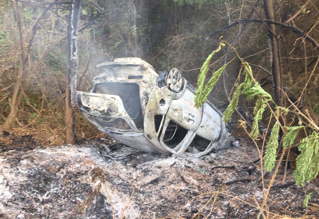 Carro é encontrado incendiado no acesso para Itaitu em Jacobina