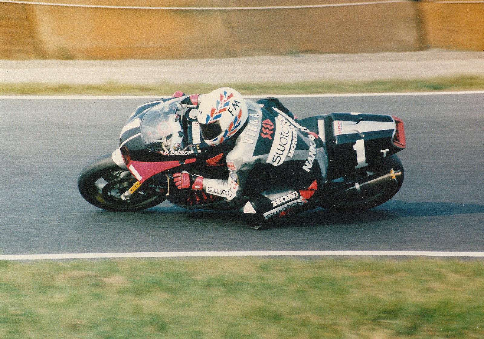 鈴鹿8時間耐久レースループタイ 1980年参加記念品