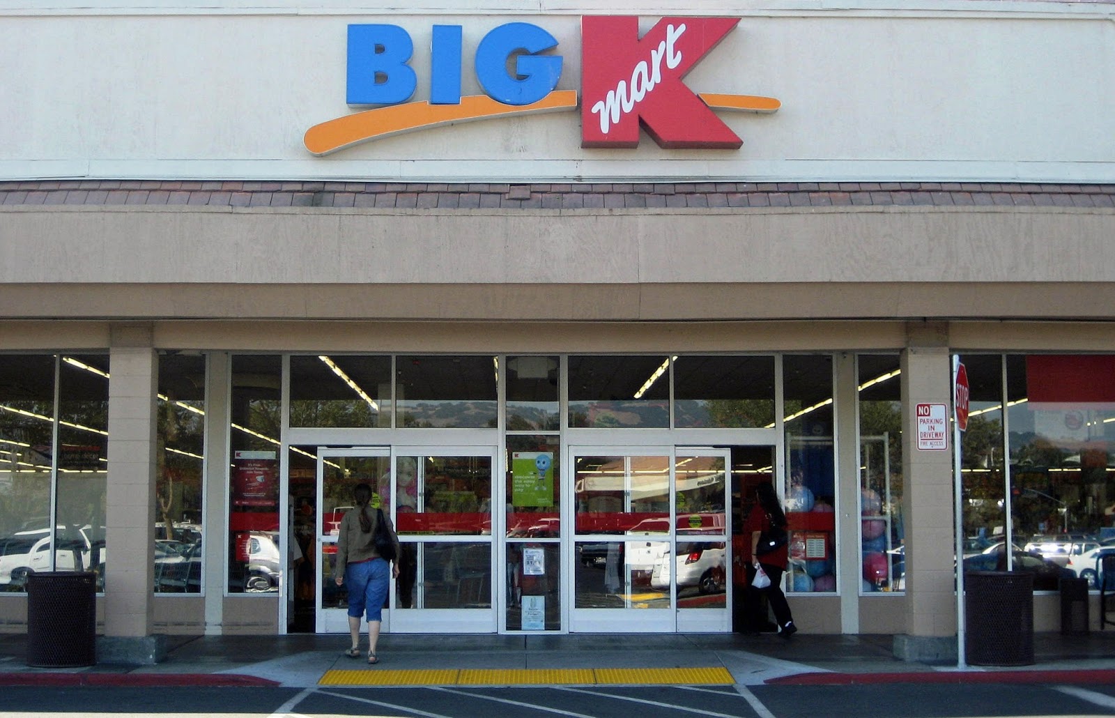 NOSOTROSNJ 19 tiendas Kmart NJ vendieron leche y medicinas caducadas