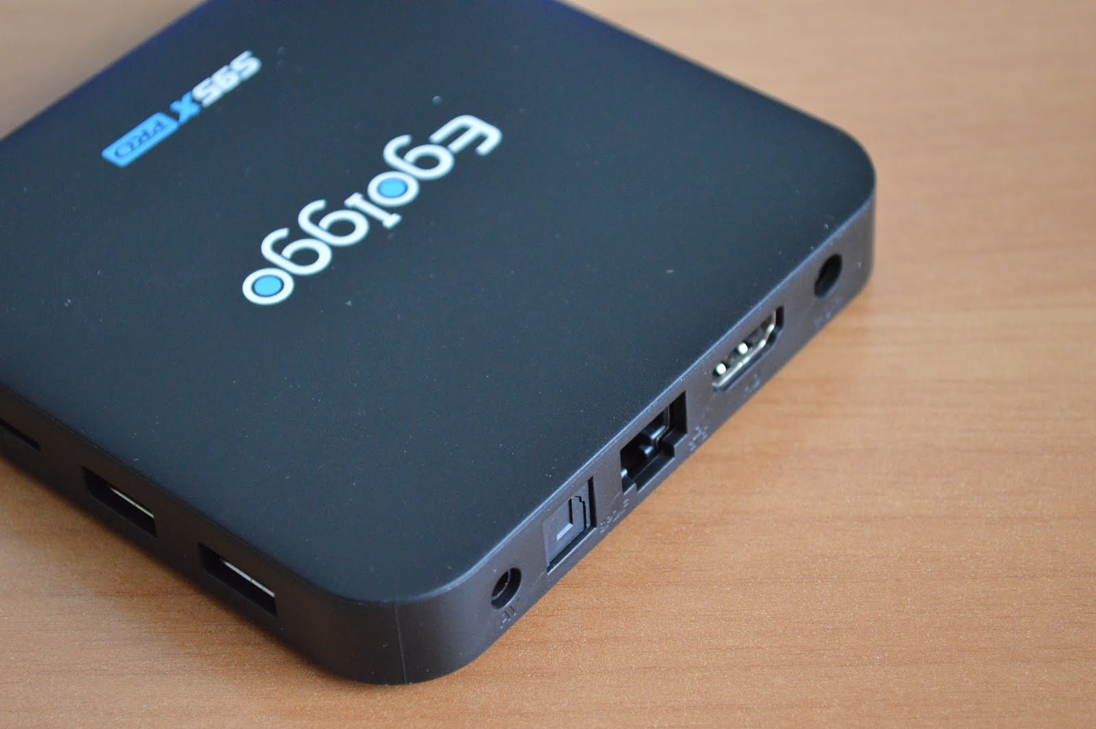 Android TV Box EgoIggo S95X Pro