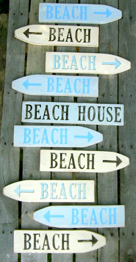 beach signs made with fencing